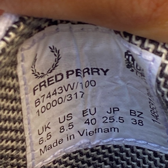 FRED PERRY SLIP-ON SHOES - Picture 4 of 5